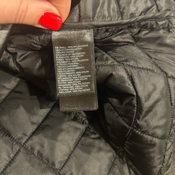 The North Face Thermoball Eco Insulated Vest Men’s XL Black Lightweight zip - Picture 3 of 12